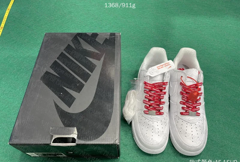 SALE - AIR FORCE 1 SUPREME 8