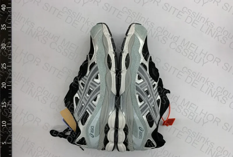 SALE - Asics Gel NYC 2