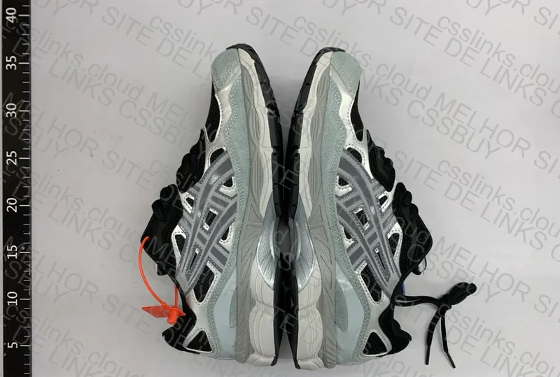 SALE - Asics Gel NYC 4