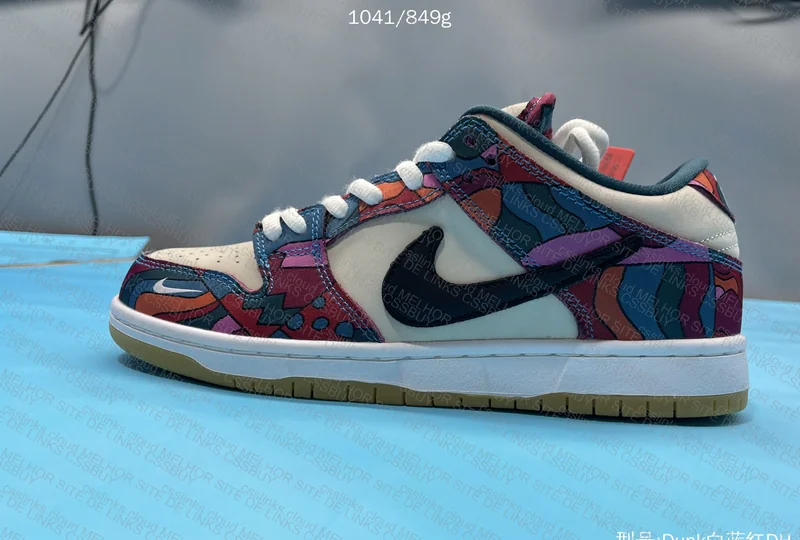 Sale Dunk Parra