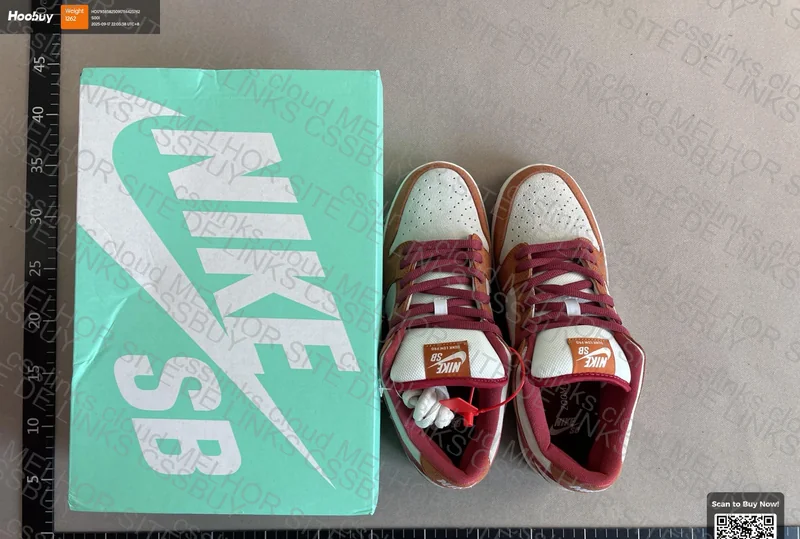 SALE - DUNK SB DARK RUSSET CEDAR 4