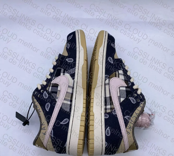 SALE DUNK TRAVIS SCOTT 130Y 4