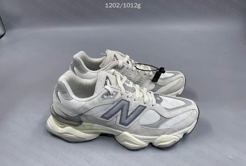 SALE JMDY - New Balance 9060 Sea Salt