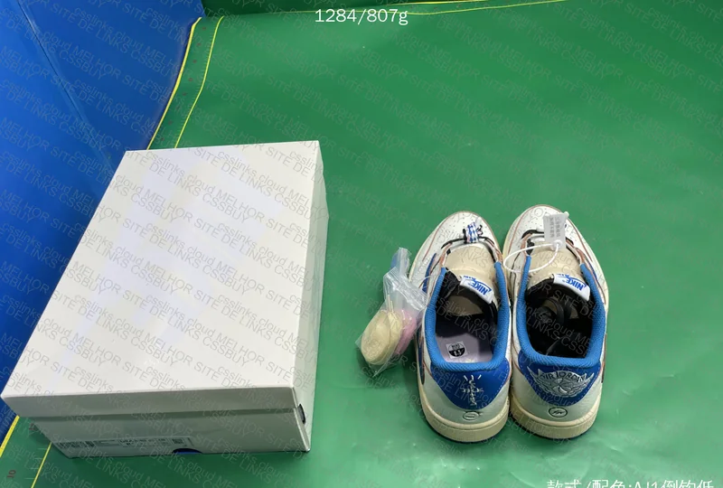 SALE - JORDAN 1 FRAGMENT TRAVIS SCOTT 2025