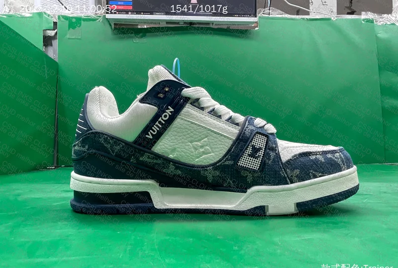Sale LV TRAINER Blue Denim 10