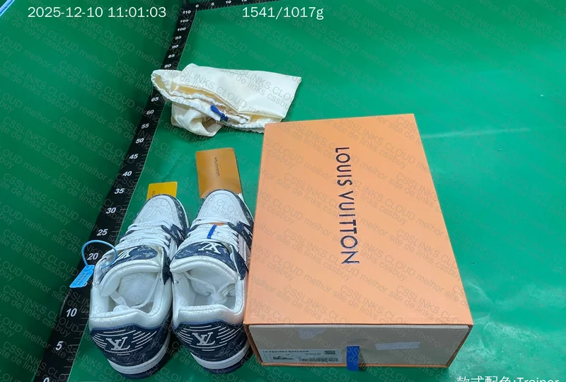 Sale LV TRAINER Blue Denim 2