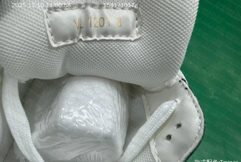Sale LV TRAINER Blue Denim 3
