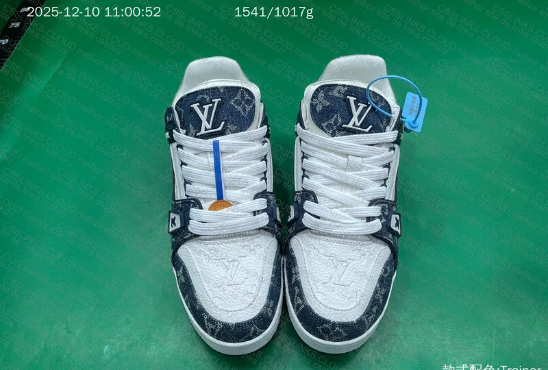 Sale LV TRAINER Blue Denim 4