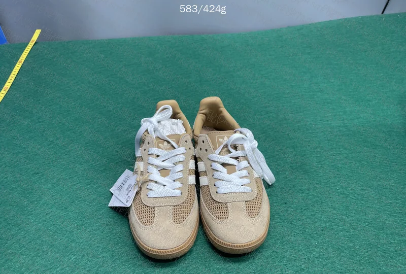 Samba OG cardboard