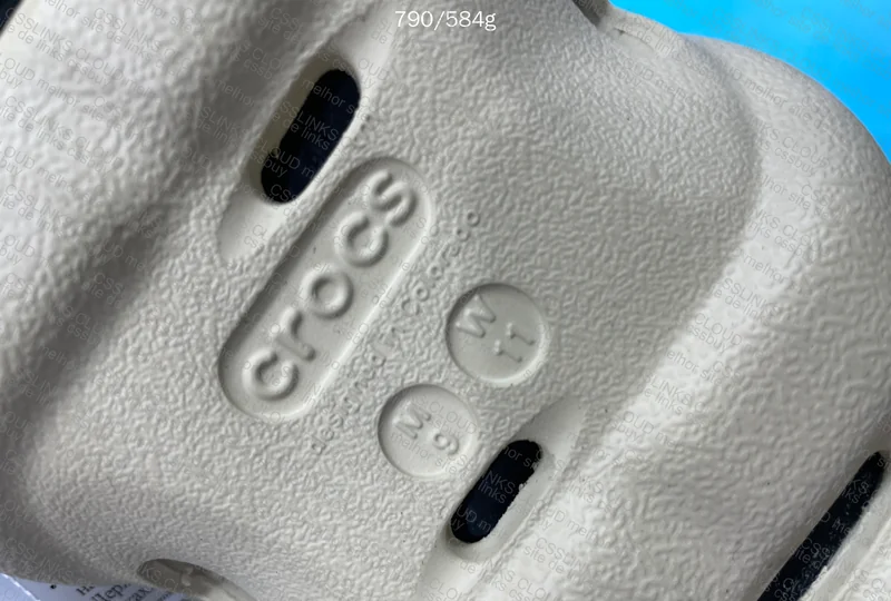 Crocs Echo Clog Size: 9M/11W 8
