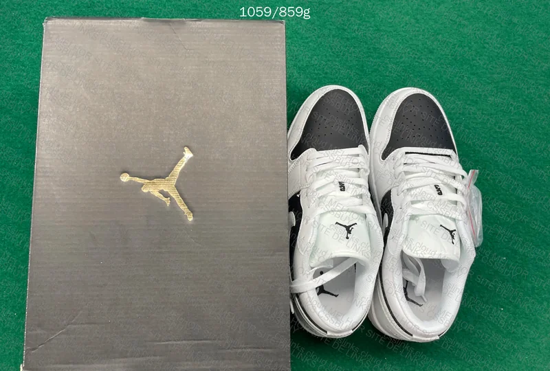 Air Jordan 1 Low Top Shoe 4