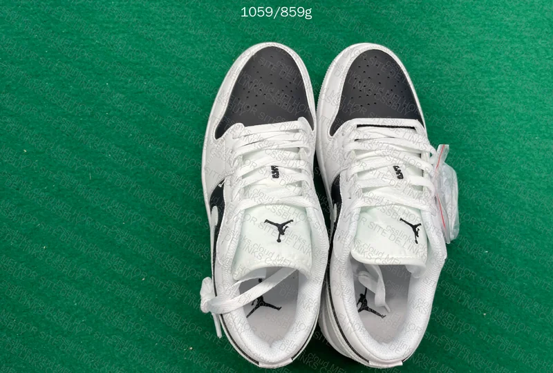 Air Jordan 1 Low Top Shoe 6
