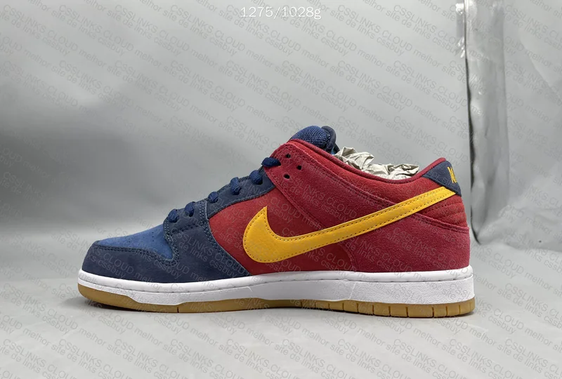 SB Dunk Barcelona 4