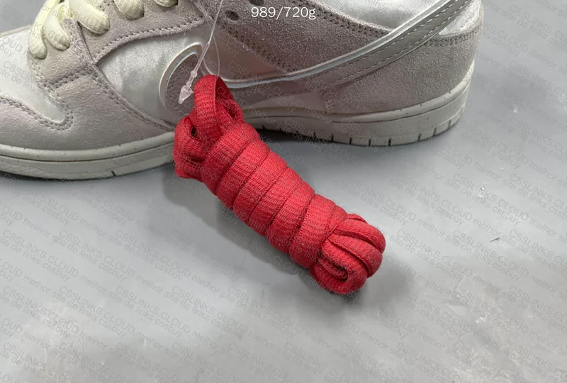 SB Dunk City of Love (SALE) 9