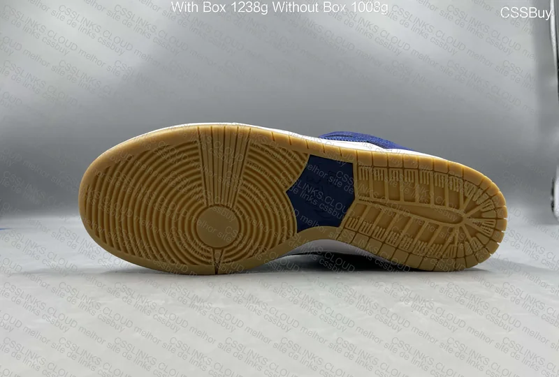SB Dunk Low LA Dodgers VT 5