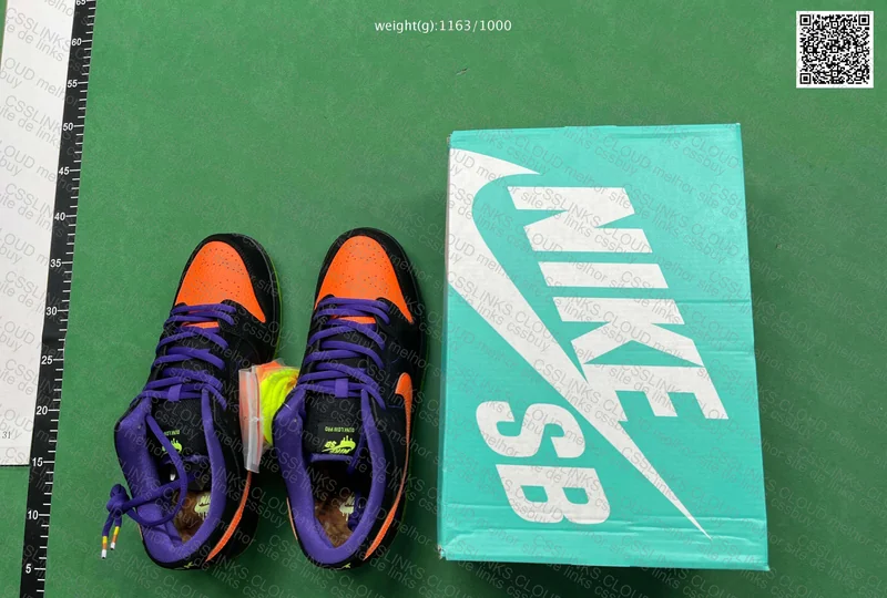 SB Dunk Low Mischief (GT)