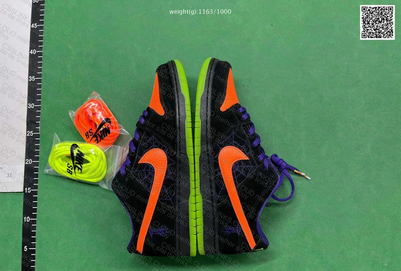 SB Dunk Low Mischief (GT) 5