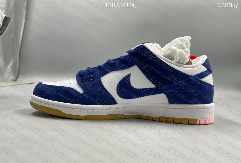 SB Dunk Low Pro PRM 2