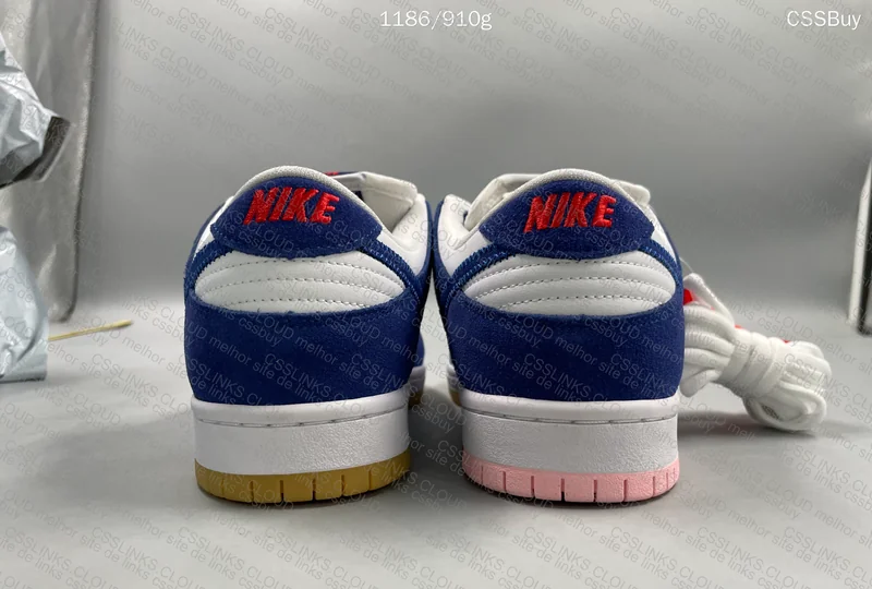 SB Dunk Low Pro PRM 3