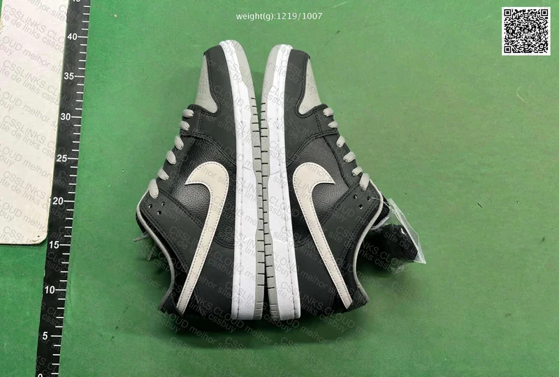 SB Dunk Low Shadow (VT) 5