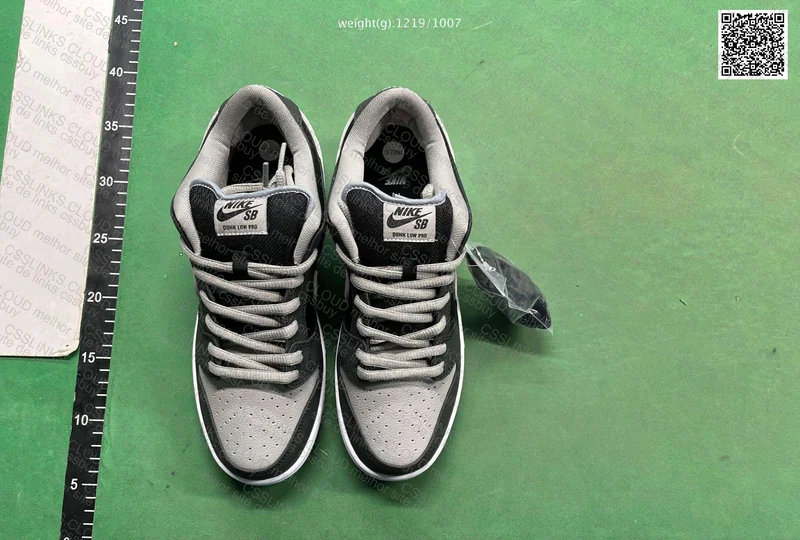 SB Dunk Low Shadow (VT) 6