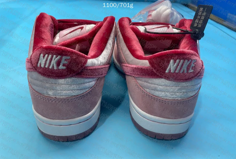 SB Dunk Low Strangelove 3