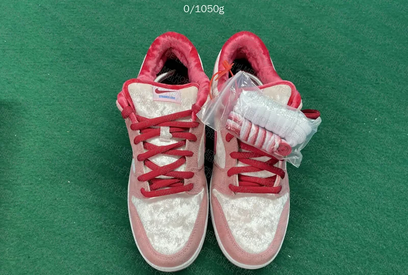 SB Dunk Low Strangelove 2
