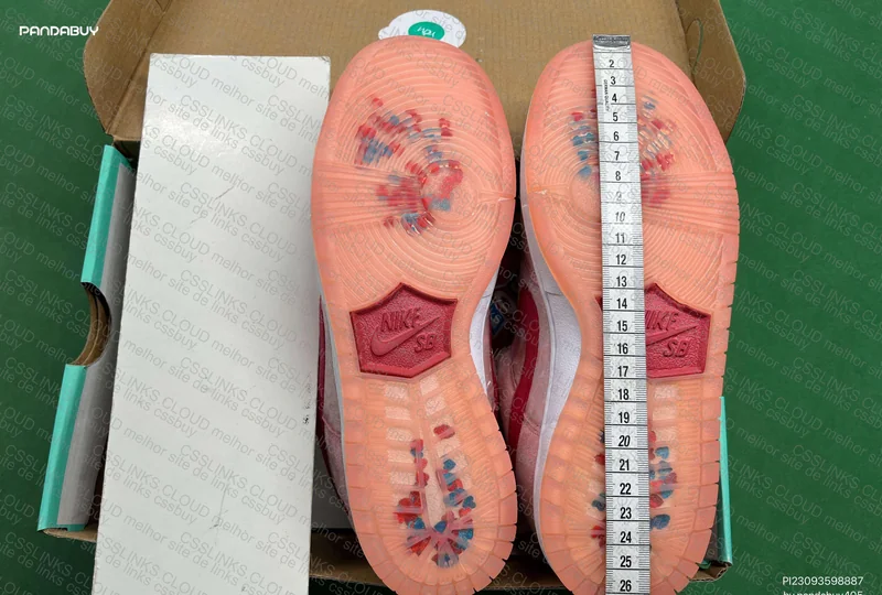 SB Dunk Low Strangelove PK B 6
