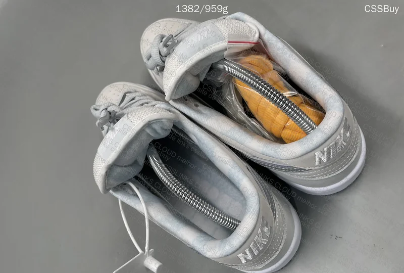 SB Dunk Low (White Lobster) - GL 7