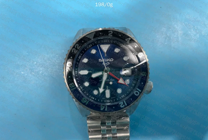 Seiko 5 GMT (Batman) 8
