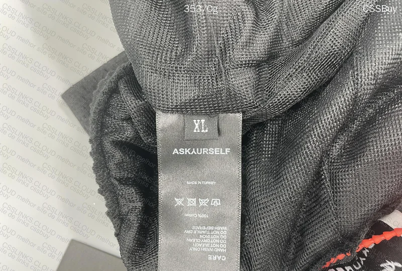 Short ASKYURSELF | 115y 3