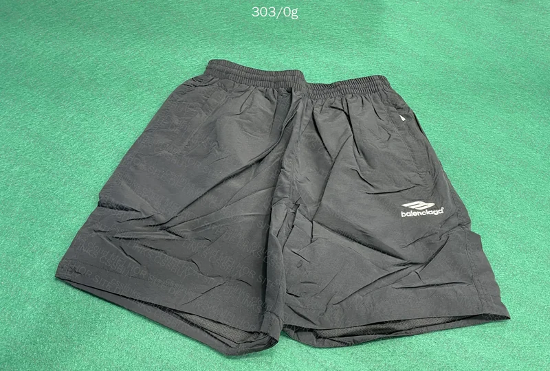 Short Balenciaga (com medidas) 3