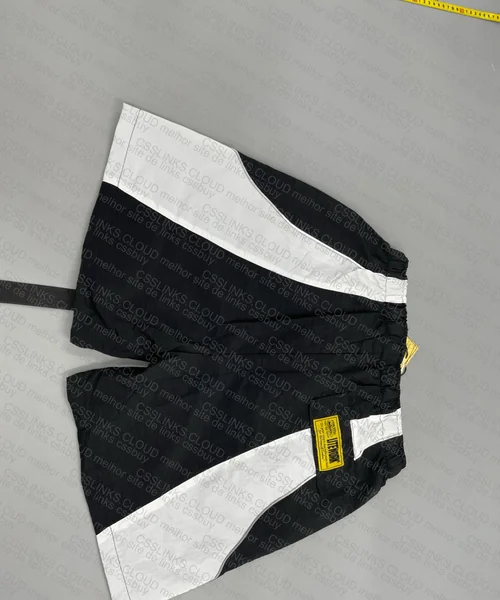 Corteiz Shorts with Measurements 3