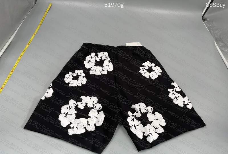 Short denim tears 2