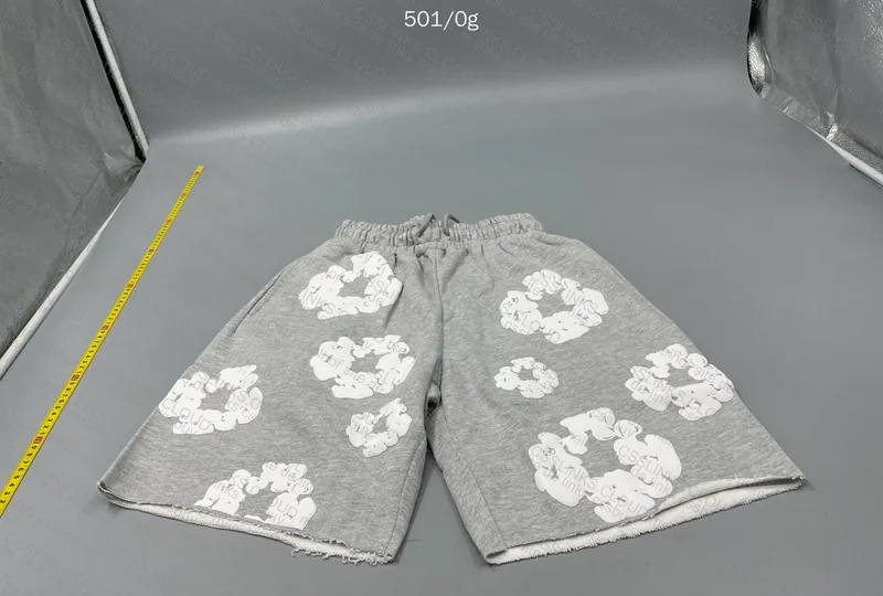 Short denim tears 2