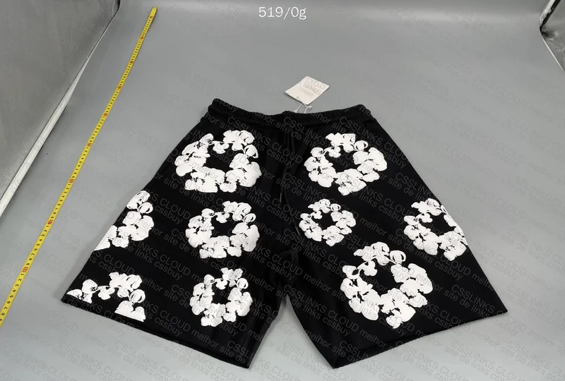 Short denim tears 4