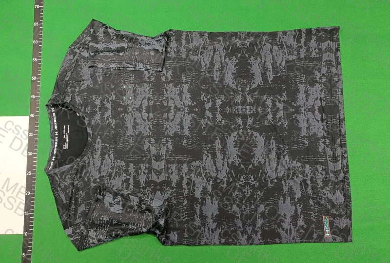 Under Armour Short and T-Shirt with Measurements 7