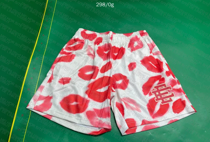 Short EE Valentines Day Kiss 2