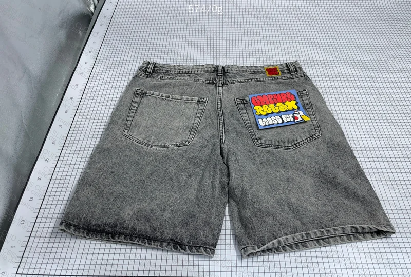 Short empyre 3
