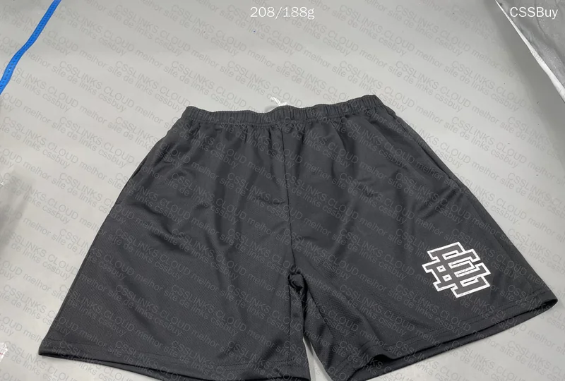 Short Eric Manuel