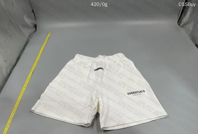 Essencials Short 4