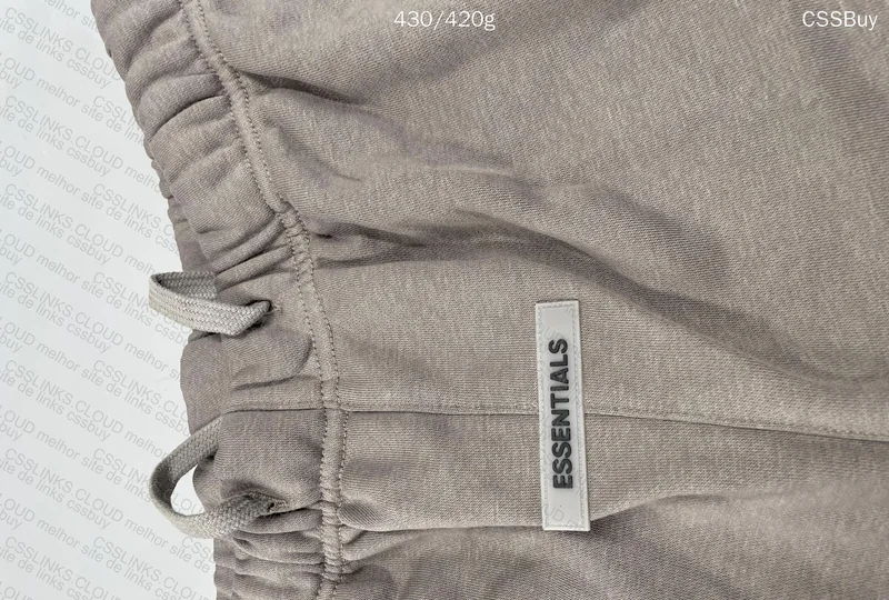 Short Essentials 3