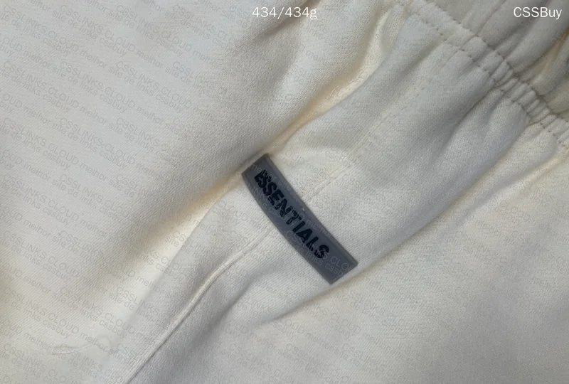 Short Essentials 3