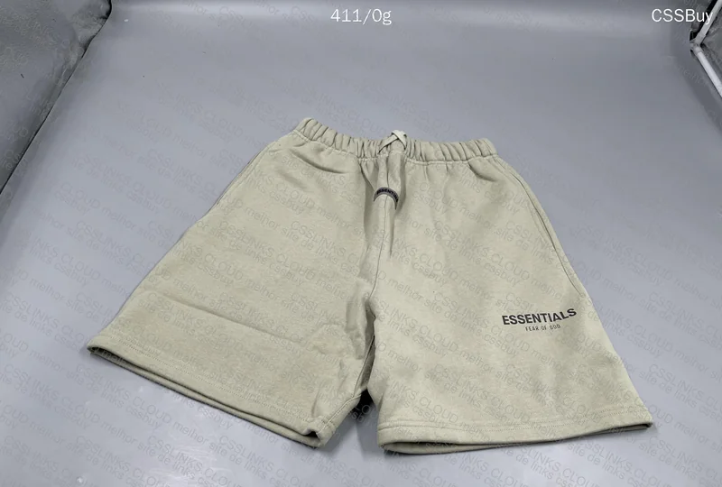 Short Essentials 4