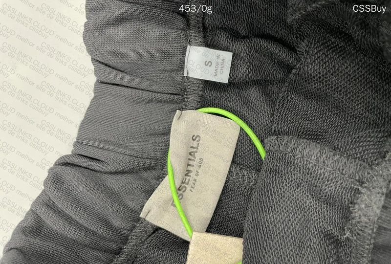 Short Essentials 2