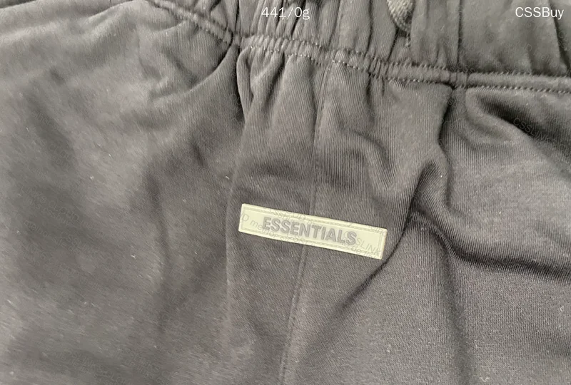 Short Essentials 3
