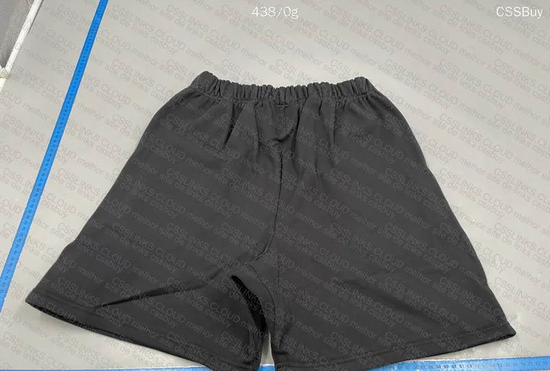 Short Essentials 3