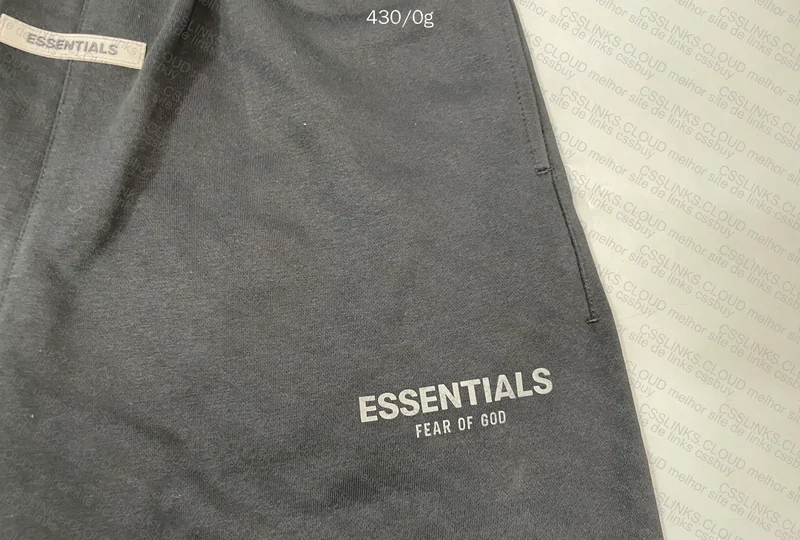 Short Essentials 3
