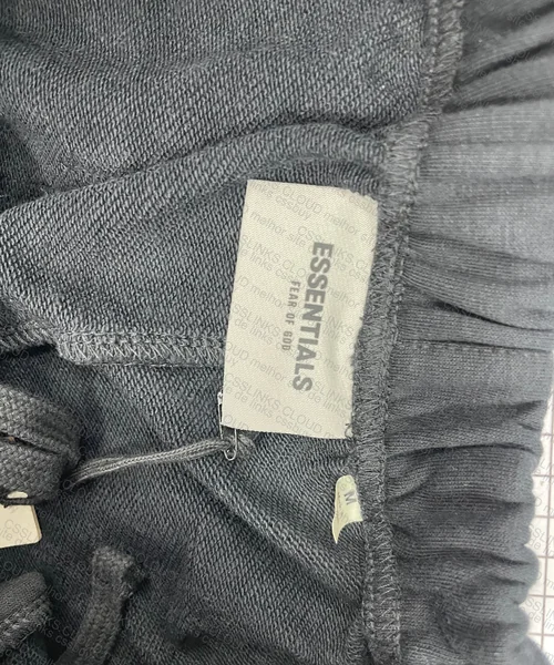 Short Essentials 2