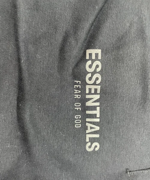 Short Essentials 4